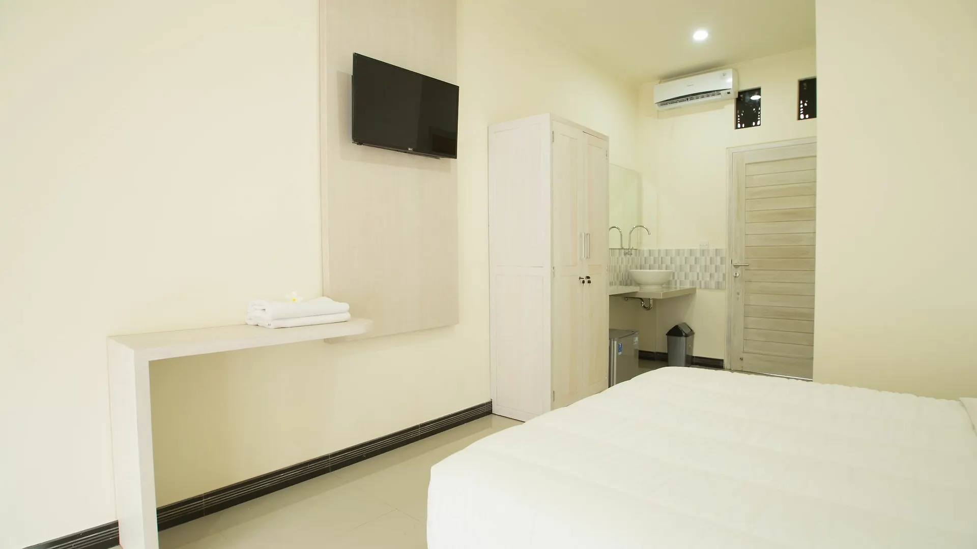 Tirai Bambu Jimbaran Hotel Kuta Selatan Indonesia